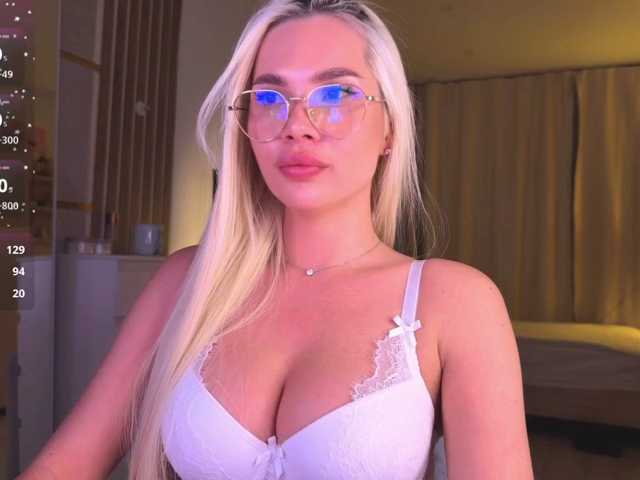 AlexaRayS live cam on BongaCams