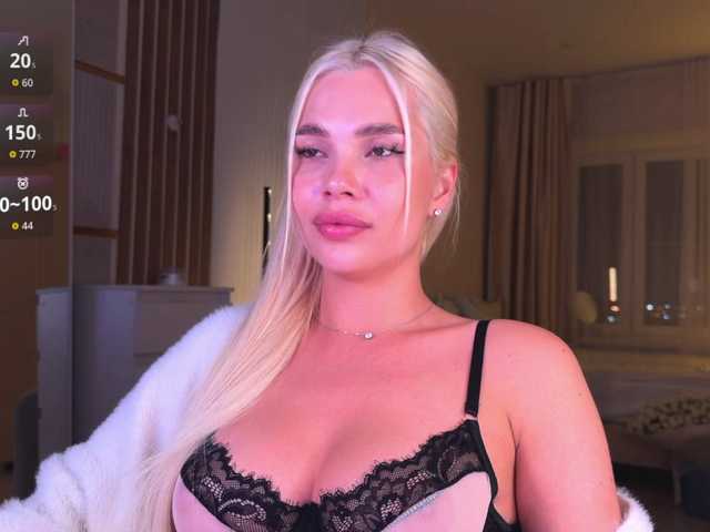 AlexaRayS live cam on BongaCams