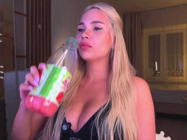 AlexaRayS live cam on BongaCams