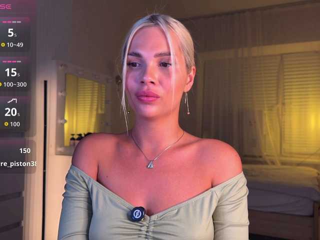 AlexaRayS live cam on BongaCams