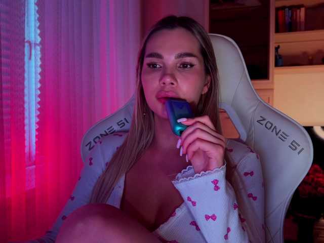 AlexaRayS's BongaCams profile