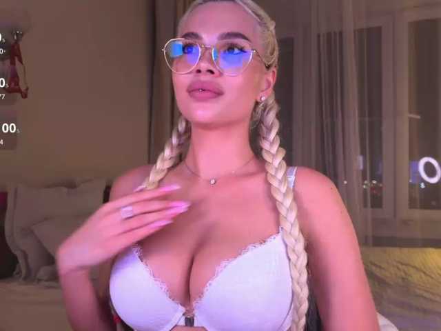 AlexaRayS live cam on BongaCams