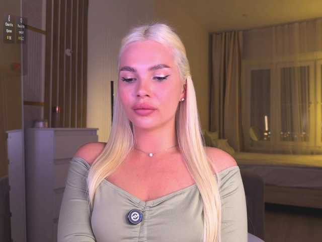 AlexaRayS live cam on BongaCams