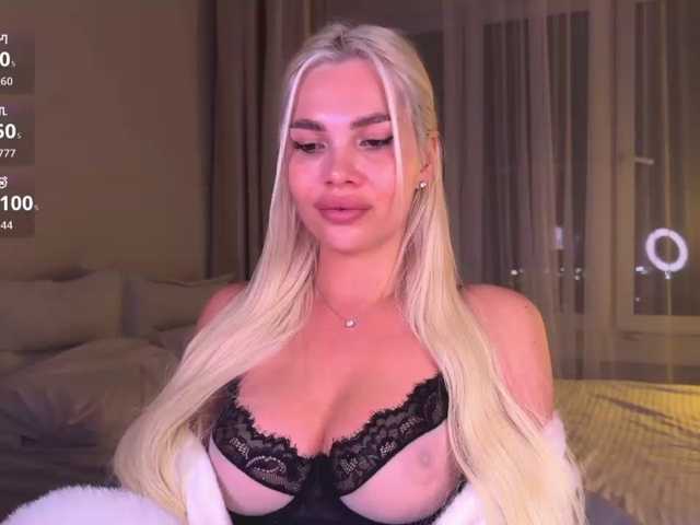 AlexaRayS live cam on BongaCams