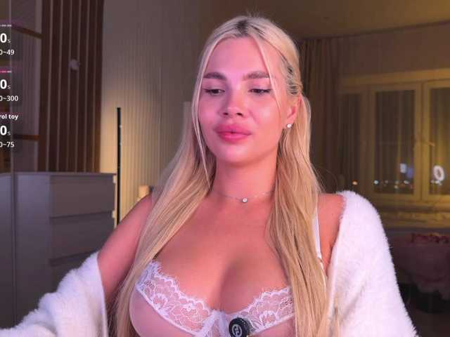 AlexaRayS live cam on BongaCams