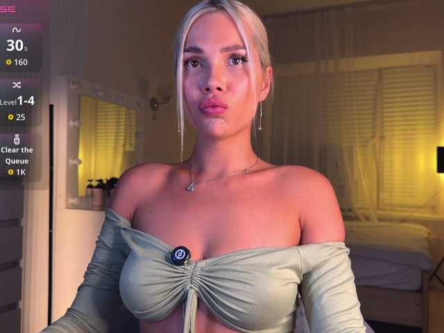 AlexaRayS live cam on BongaCams