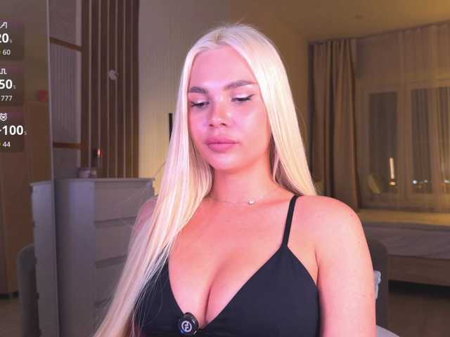 AlexaRayS live cam on BongaCams