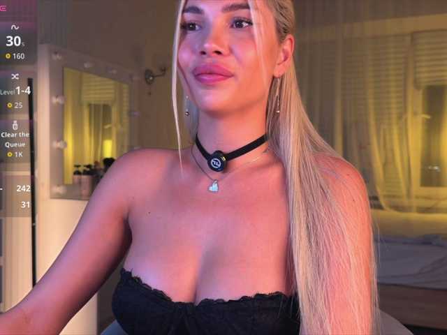 AlexaRayS live cam on BongaCams