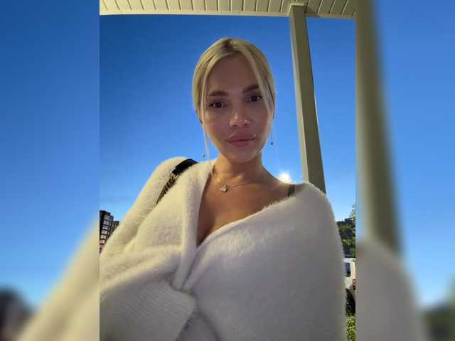AlexaRayS live cam on BongaCams
