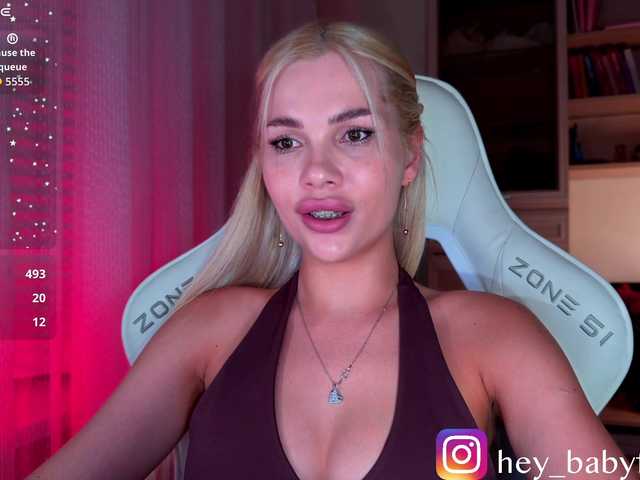 le modèle AlexaS_ est en webcam porno dans un show sur le site bongacams, il possède les tags suivants: White/Caucasian,Blonde,Shaved