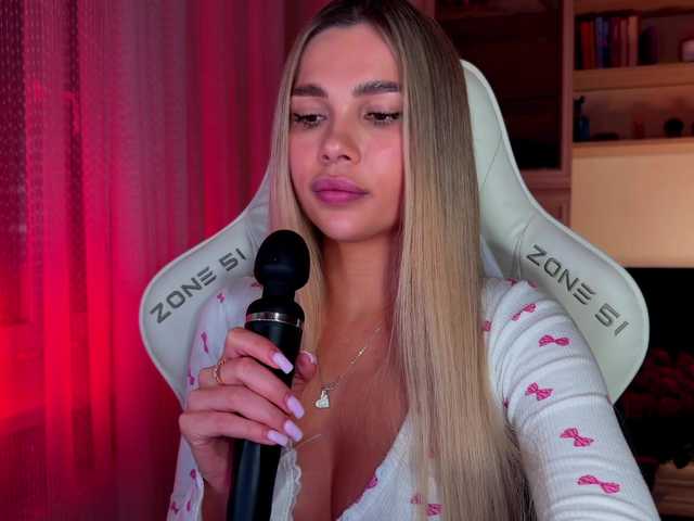 AlexaRayS's BongaCams show and profile