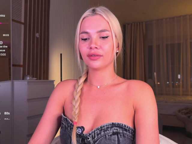 AlexaRayS live cam on BongaCams