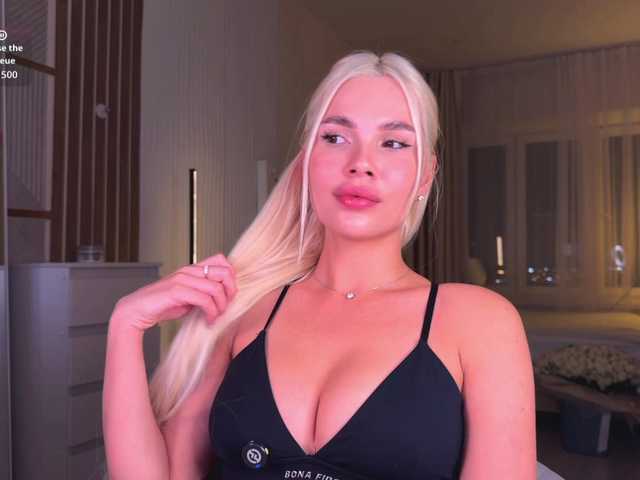 AlexaRayS live cam on BongaCams
