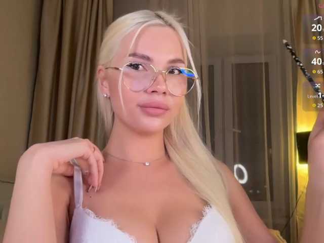 AlexaS_ live cam preview