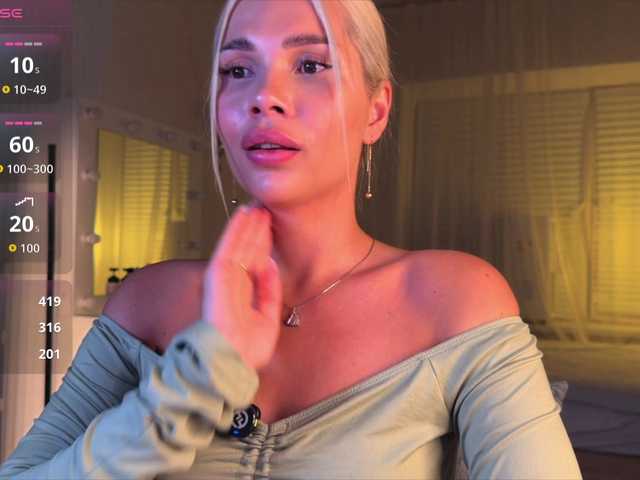 AlexaRayS live cam on BongaCams
