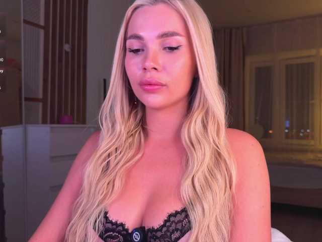 AlexaRayS live cam on BongaCams