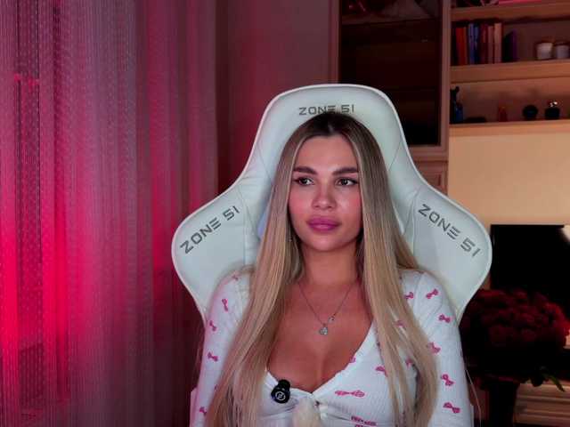 AlexaRayS's BongaCams show and profile