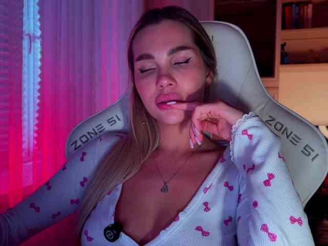 AlexaS_ webcam