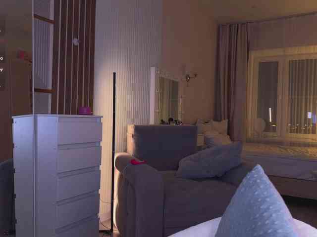 AlexaS_ webcam