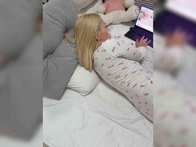 AlexaS_ webcam