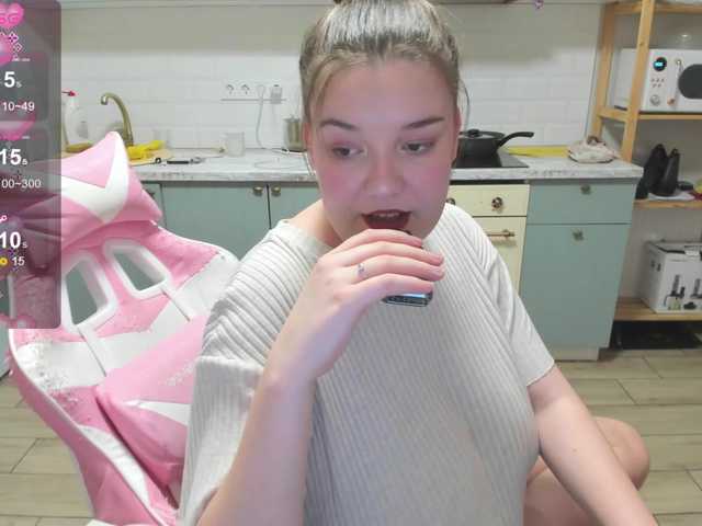 LinaEl23 Live Cam and Statistics on UnifiedCams