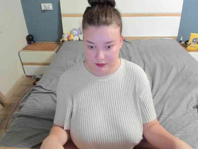 LinaEl23 webcam