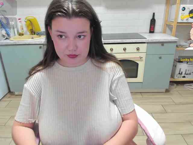 LinaEl23 webcam
