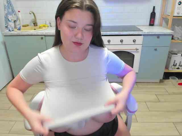 LinaEl23 webcam