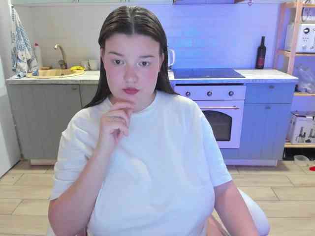 LinaEl23 webcam