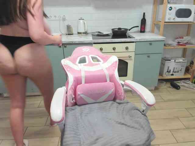 LinaEl23 webcam