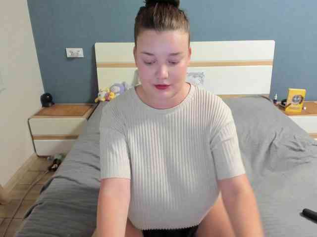 LinaEl23 webcam