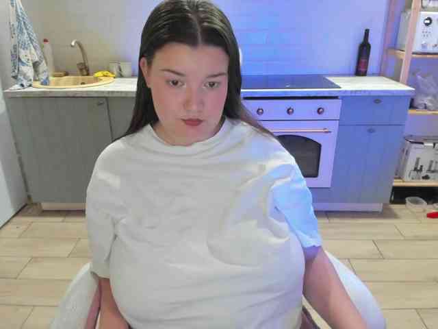 LinaEl23 webcam