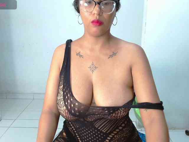Janicewhore Live Webcam on BongaCams