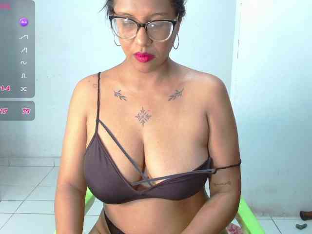 Janicewhore webcam