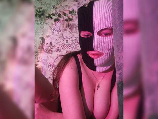 Irinasexxx777 live cam on BongaCams