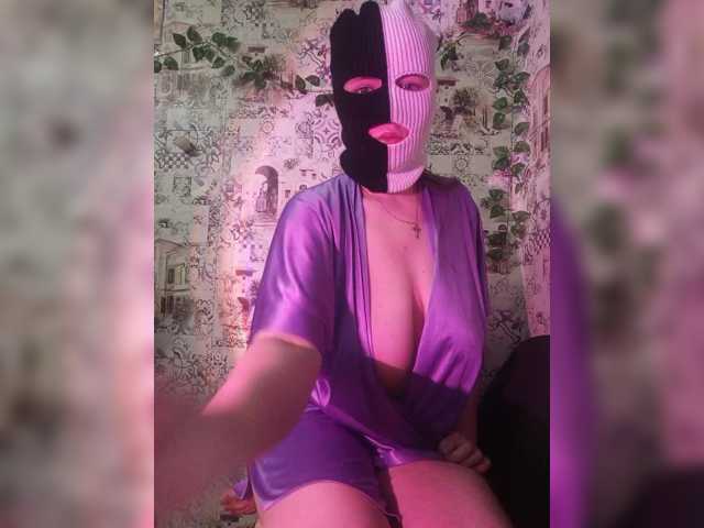 Irinasexxx777 live cam on BongaCams