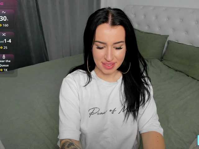 hotmorenaxxx's BongaCams show and profile