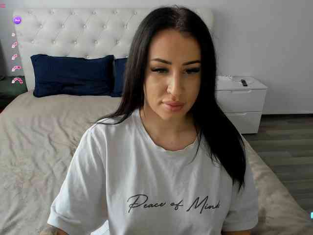 hotmorenaxxx webcam