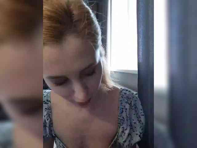 โมเดลนี้กำลังถ่ายทอดสดอยู่. Maria111