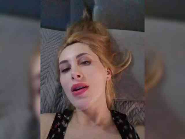 MariLove webcam