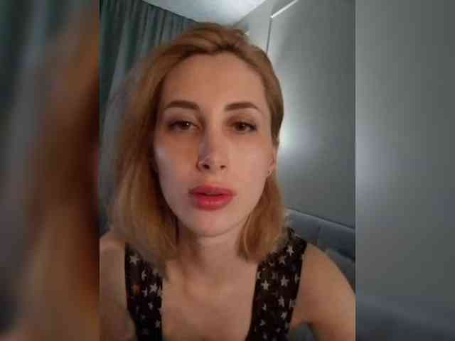 MariLove webcam