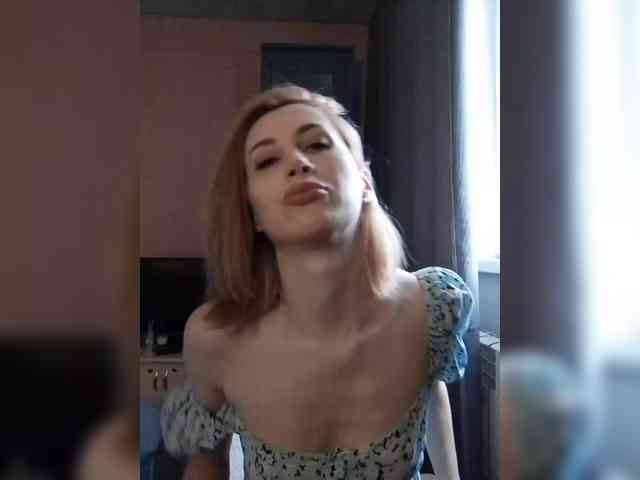 MariLove webcam