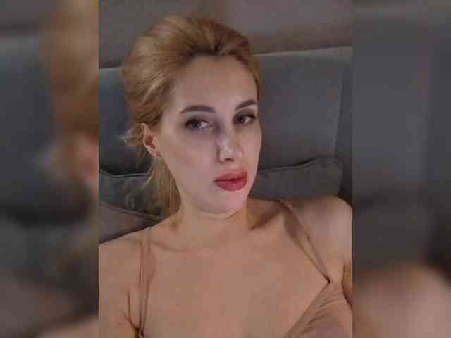 MariLove webcam