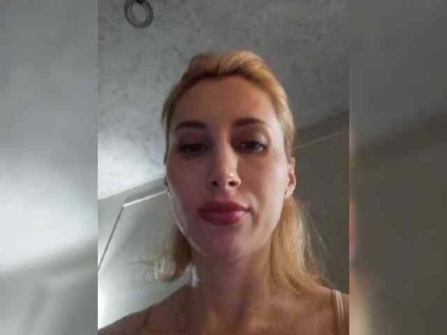 MariLove webcam