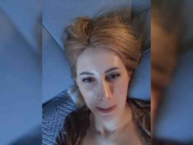MariLove webcam