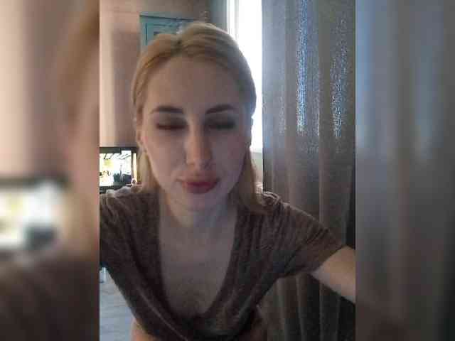 MariLove webcam