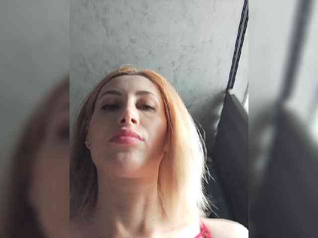 MariLove webcam