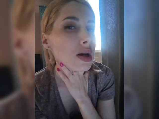 MariLove webcam