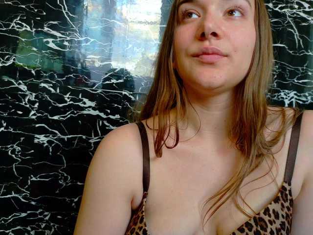 Biancka's BongaCams show and profile