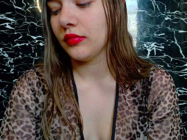 Biancka's BongaCams show and profile